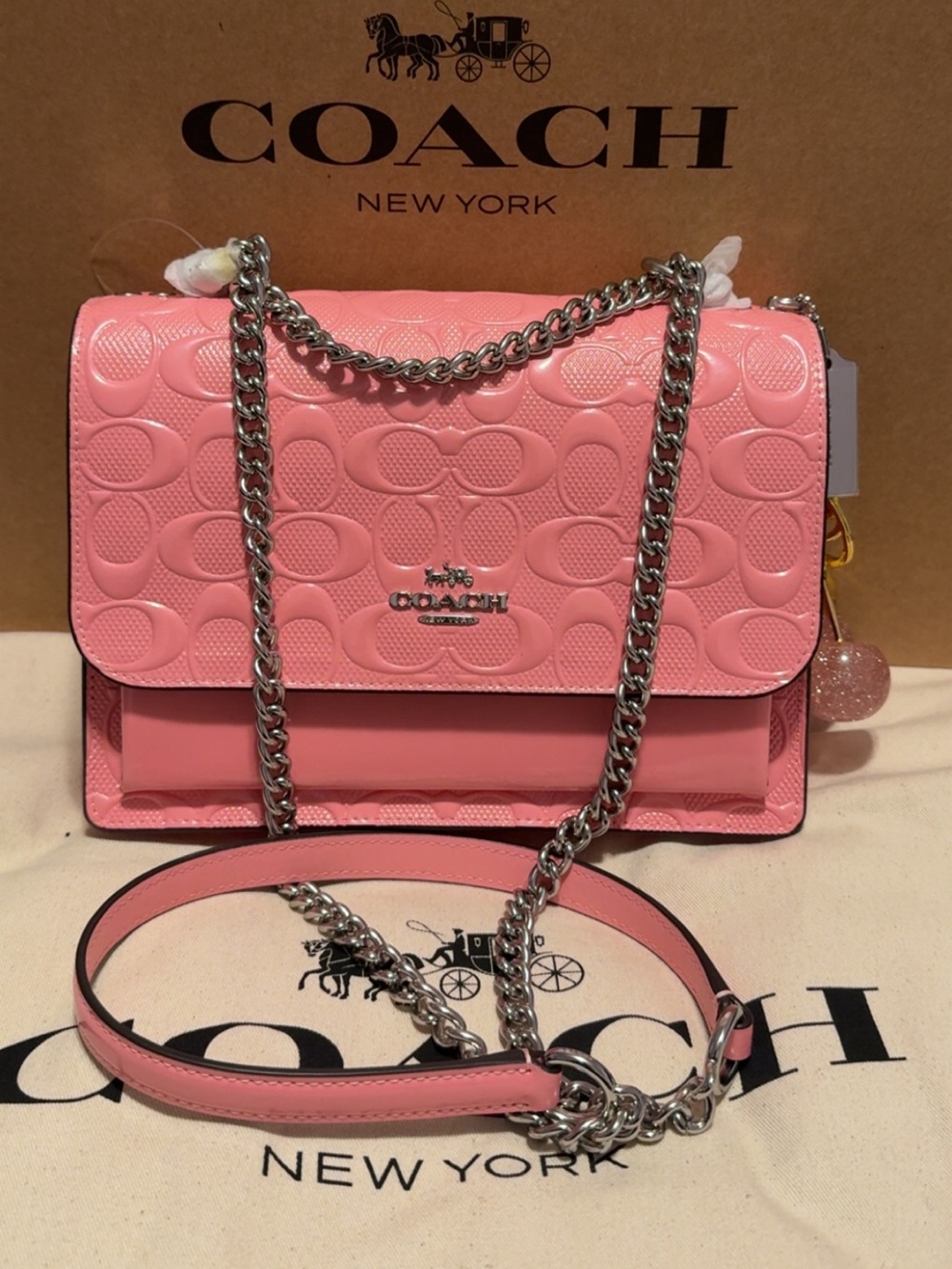 Klare Crossbody in Signature leather - Picture 6 of 8